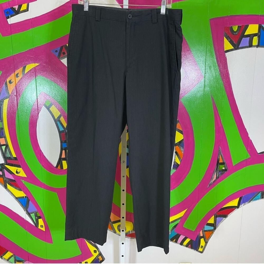 Kenneth Cole Reaction, Pinstripe Flat Front Dress Pants. Size 34x30.